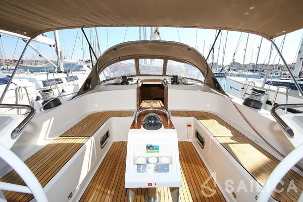 Bavaria 51 Cruiser - Yacht Charter Sailica