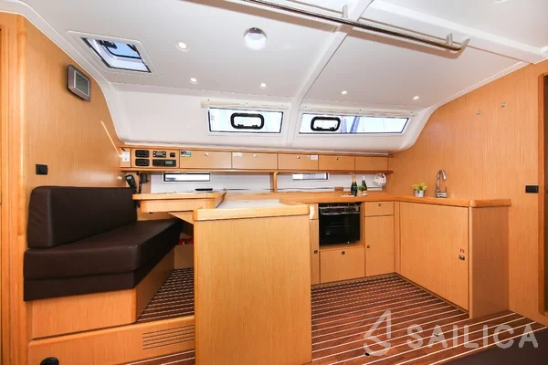 Bavaria 51 Cruiser - Yacht Charter Sailica
