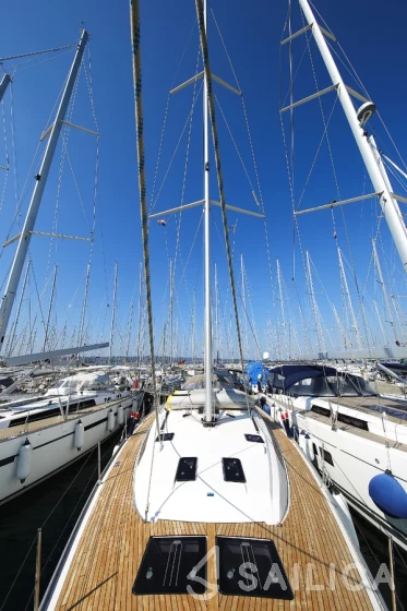 Bavaria 51 Cruiser - Yacht Charter Sailica
