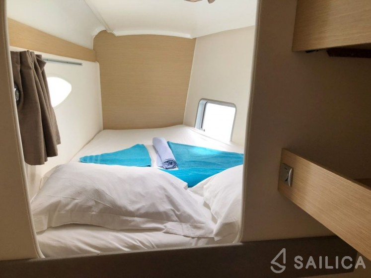 Mahe 36 Evolution - Yacht Charter Sailica