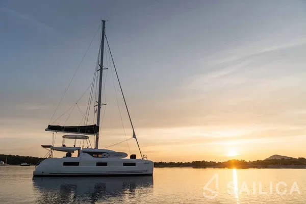 Lagoon 46  - Yacht Charter Sailica