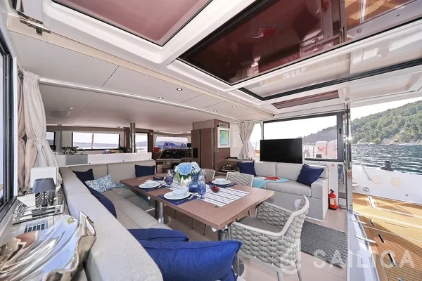 Bali 5.4. - Yacht Charter Sailica