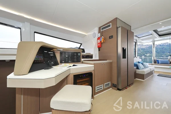 Bali 5.4. - Yacht Charter Sailica