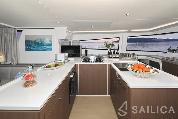 Bali 5.4. - Yacht Charter Sailica