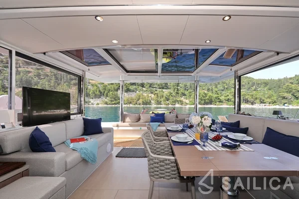 Bali 5.4. - Yacht Charter Sailica