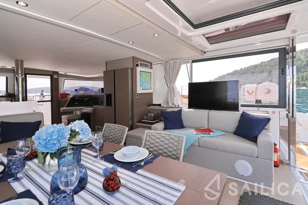 Bali 5.4. - Yacht Charter Sailica