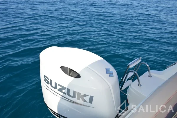 Marine Time 620 Sundeck - Yacht Charter Sailica