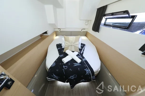 MY 37 - Yacht Charter Sailica