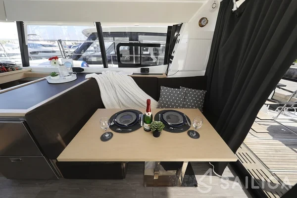MY 37 - Yacht Charter Sailica
