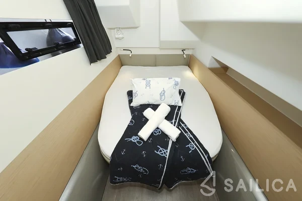 MY 37 - Yacht Charter Sailica