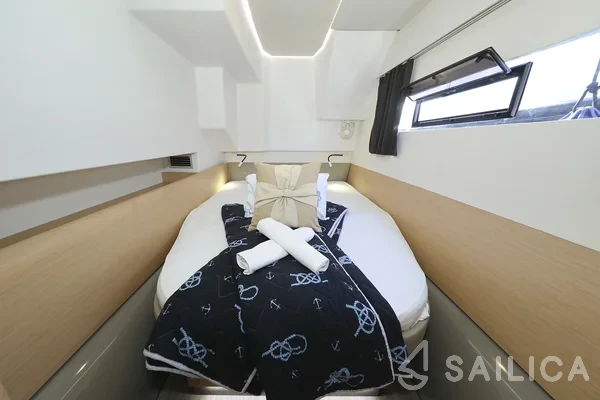 MY 37 - Yacht Charter Sailica