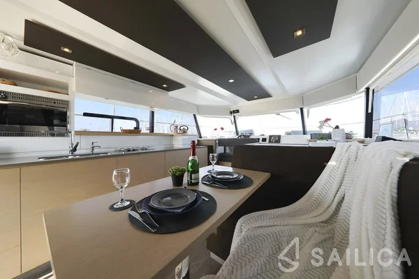 MY 37 - Yacht Charter Sailica