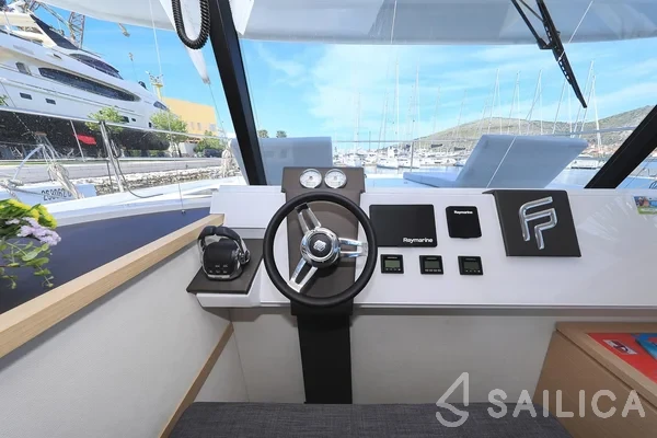 MY 37 - Yacht Charter Sailica