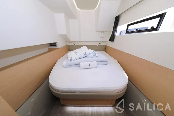 MY 37 - Yacht Charter Sailica