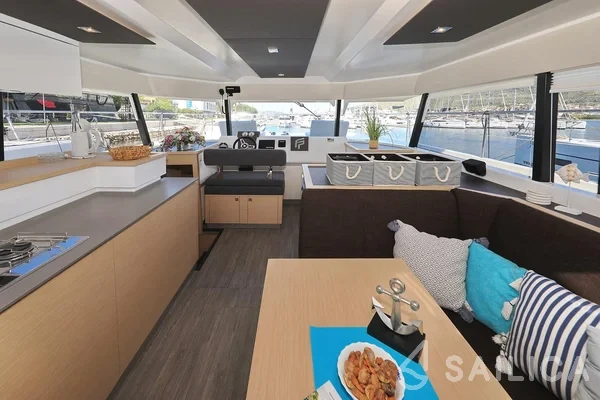 MY 37 - Yacht Charter Sailica
