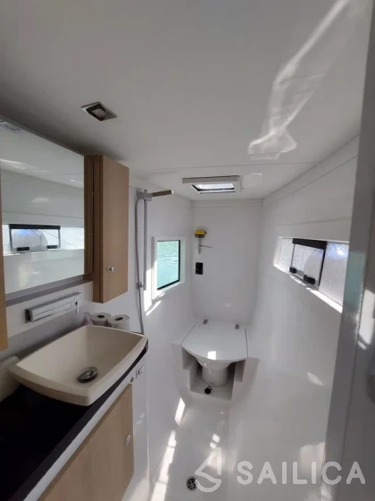 Aventura 34 - Yacht Charter Sailica