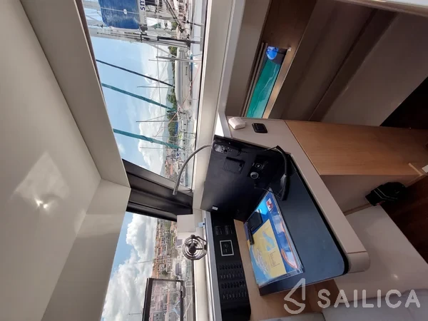 Aventura 34 - Yacht Charter Sailica