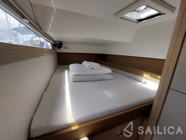 Aventura 34 - Yacht Charter Sailica