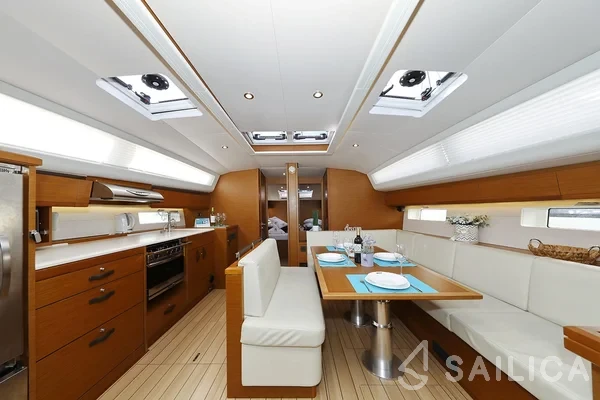 Jeanneau 54 - Yacht Charter Sailica