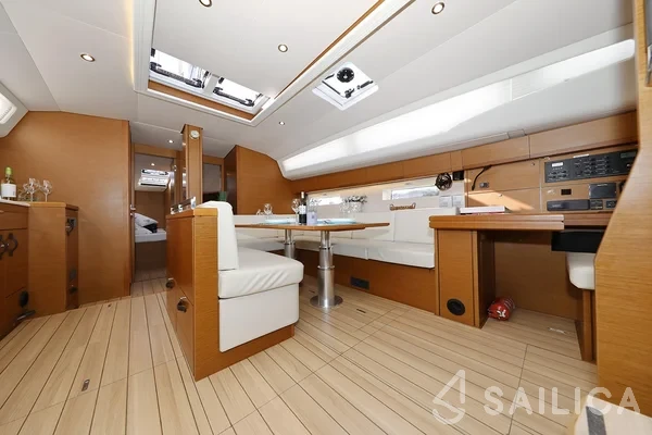 Jeanneau 54 - Yacht Charter Sailica