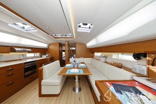 Jeanneau 54 - Yacht Charter Sailica