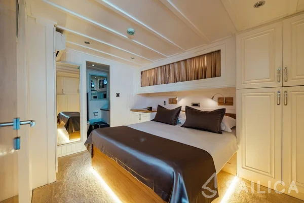 Gulet - Yacht Charter Sailica