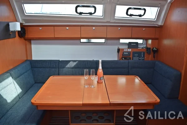 Bavaria 46 Cruiser - Yacht Charter Sailica