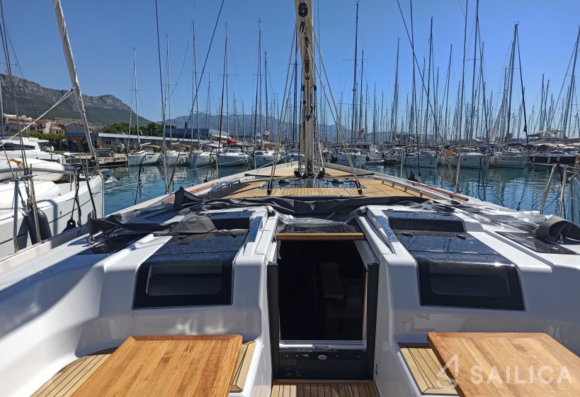 Hanse 588 - Yacht Charter Sailica
