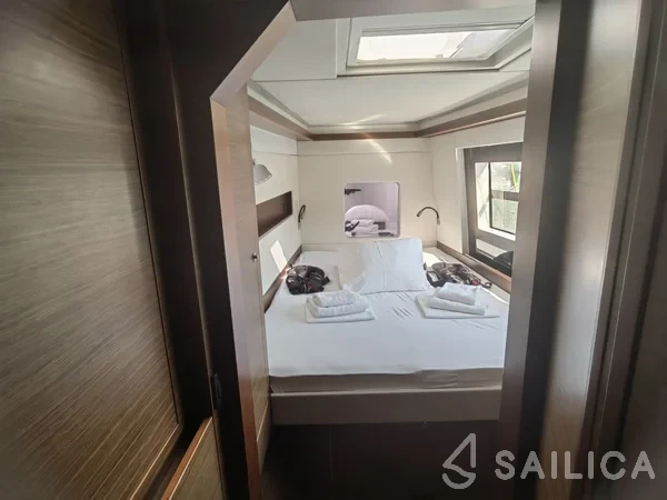 Nautitech 46 Fly - Yacht Charter Sailica