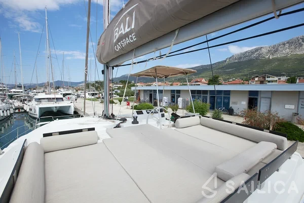Bali Catspace - Yacht Charter Sailica