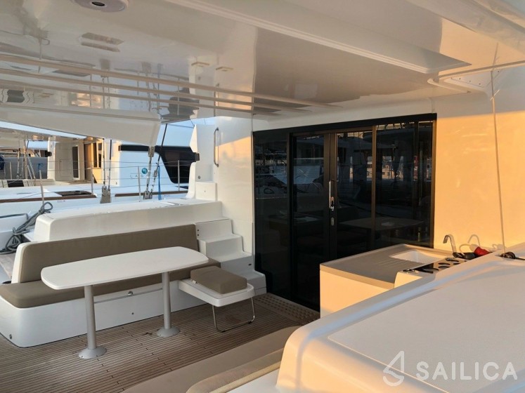Lagoon 50 - 6 + 2 cab. - Yacht Charter Sailica
