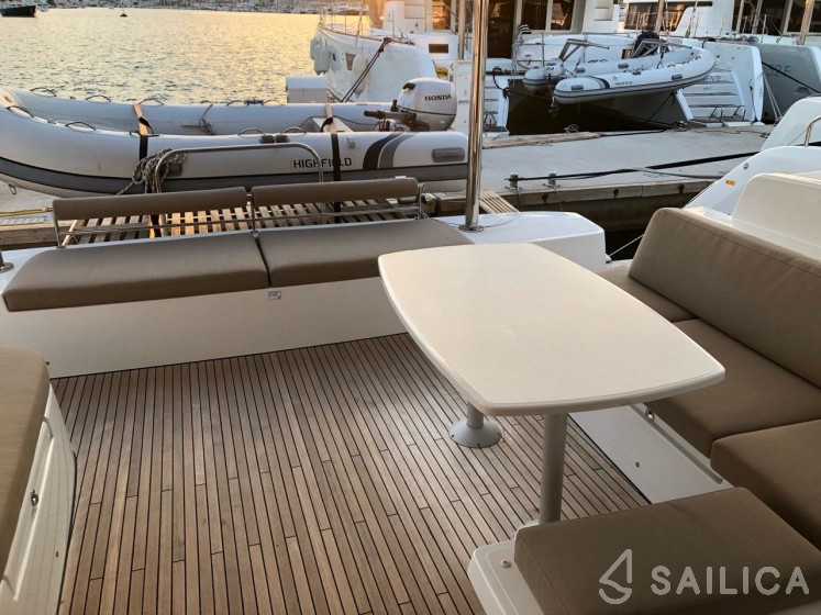 Lagoon 50 - 6 + 2 cab. - Yacht Charter Sailica