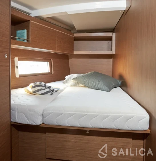 Oceanis 46.1 - Yacht Charter Sailica