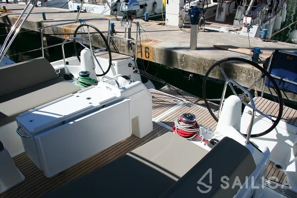 Sun Odyssey 440 - Yacht Charter Sailica