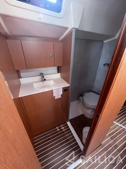 Bavaria C38 - Yacht Charter Sailica