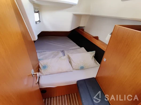Bavaria 37 Cruiser - Yacht Charter Sailica