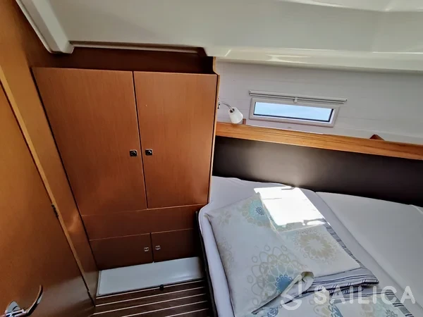 Bavaria 37 Cruiser - Yacht Charter Sailica