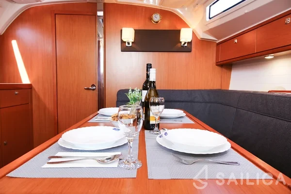 Bavaria 41 Cruiser - Yacht Charter Sailica