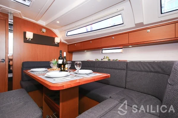 Bavaria 41 Cruiser - Yacht Charter Sailica