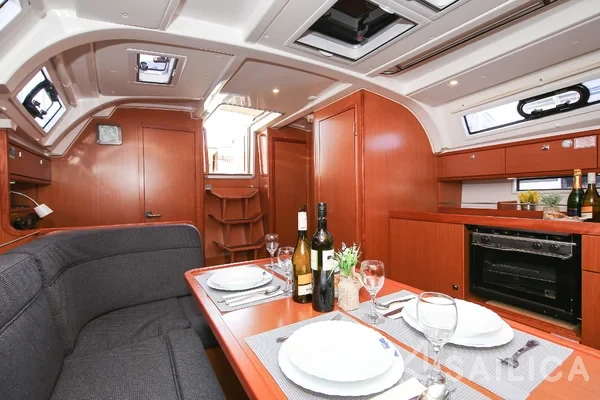 Bavaria 41 Cruiser - Yacht Charter Sailica