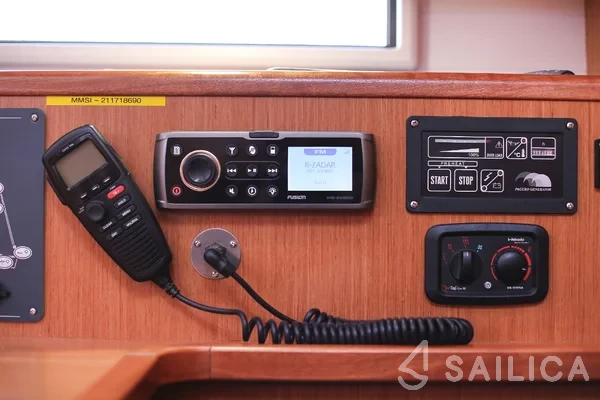 Bavaria 41 Cruiser - Yacht Charter Sailica