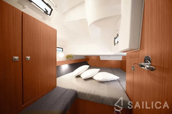 Bavaria 41 Cruiser - Yacht Charter Sailica