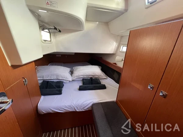 Bavaria 41 Cruiser - Yacht Charter Sailica
