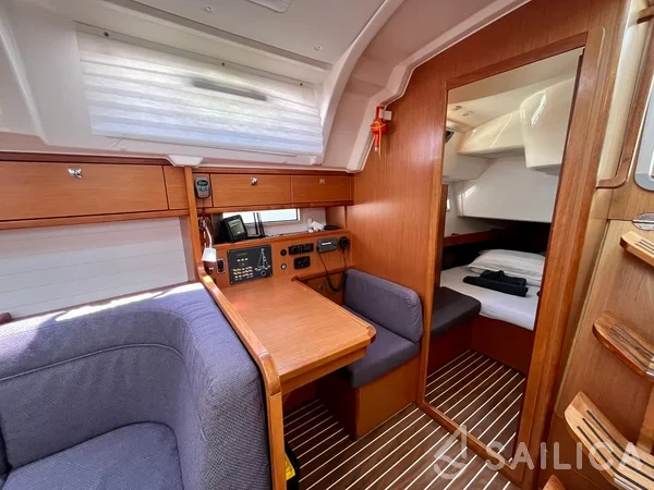 Bavaria 41 Cruiser - Yacht Charter Sailica