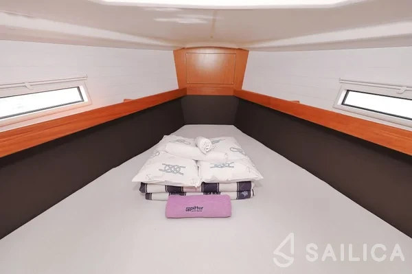 Bavaria 37 Cruiser - Yacht Charter Sailica