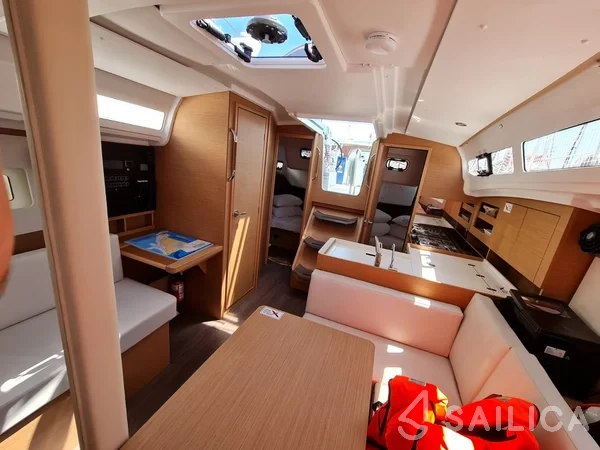 Sun Odyssey 380 - Yacht Charter Sailica