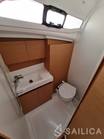 Sun Odyssey 380 - Yacht Charter Sailica