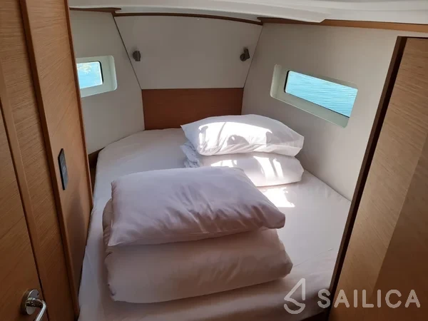 Sun Odyssey 380 - Yacht Charter Sailica