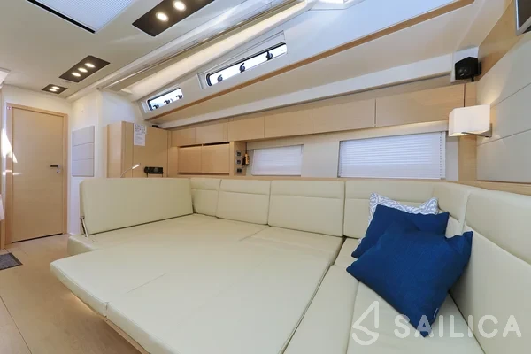 Hanse 588 - Yacht Charter Sailica