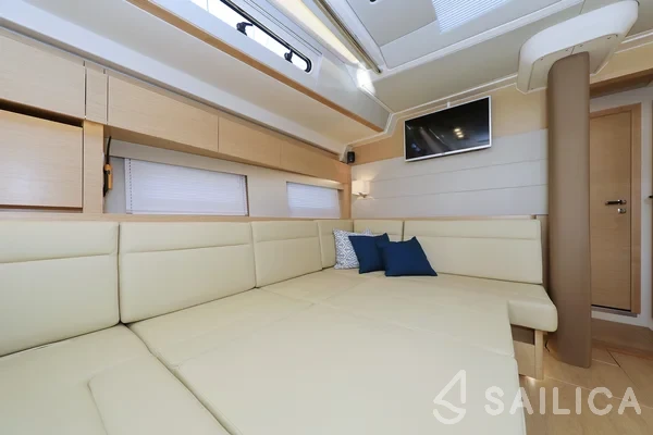Hanse 588 - Yacht Charter Sailica